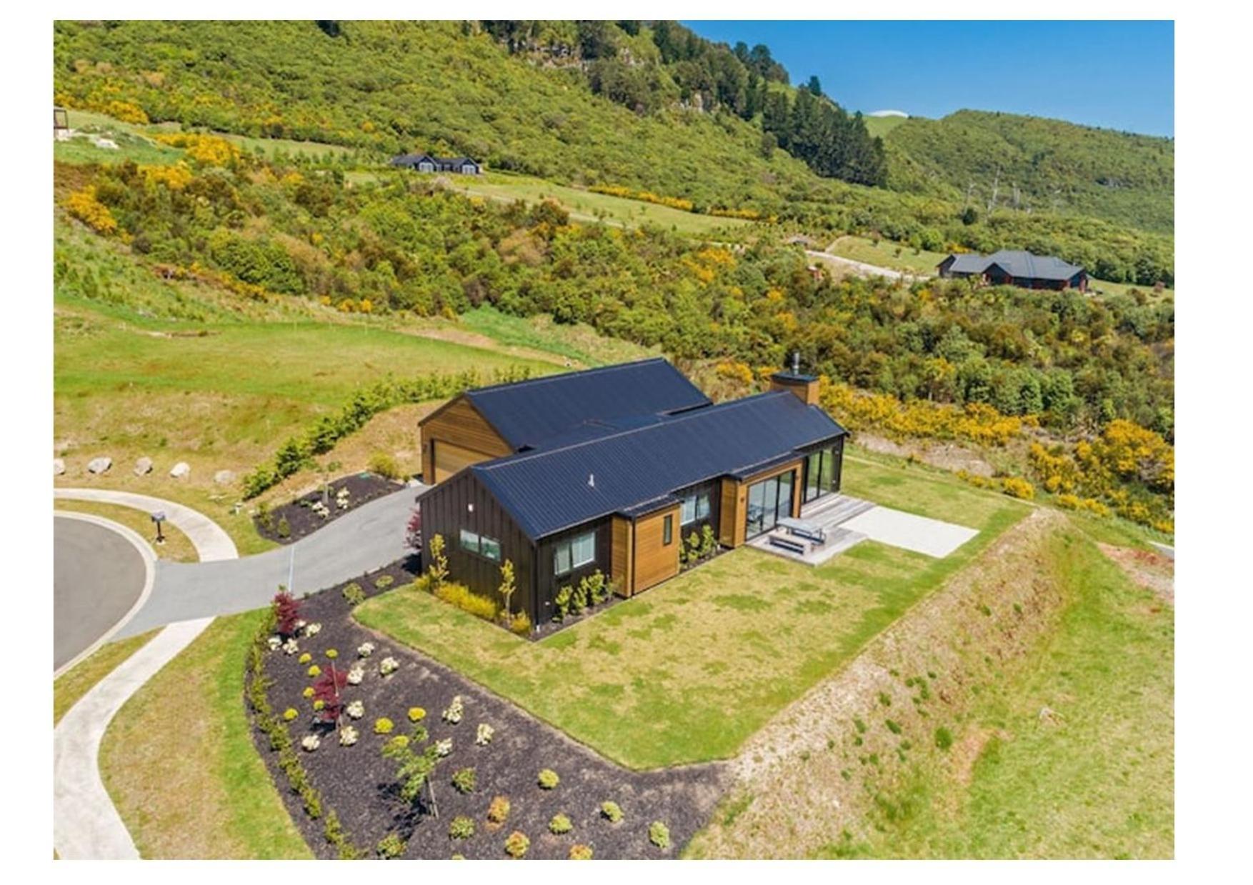 Holiday home Locheagles Nest *